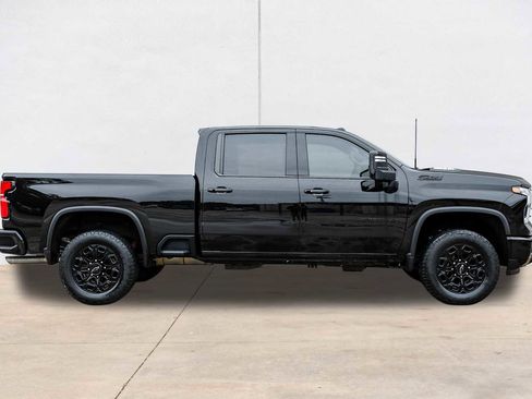 Used 2024 Chevrolet Silverado 2500 LTZ w/ LTZ Plus Package AWD/4WD image 10