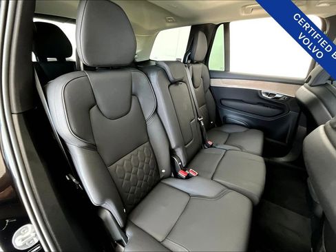 Certified 2025 Volvo XC90 B6 Plus image 34