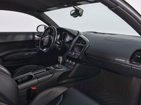 Used 2012 Audi R8 V10 AWD/4WD image 30