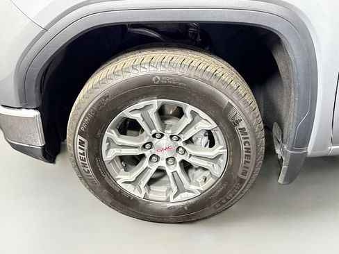 Used 2025 GMC Sierra 1500 SLT AWD/4WD image 37