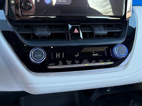 Used 2024 Toyota Corolla SE image 15