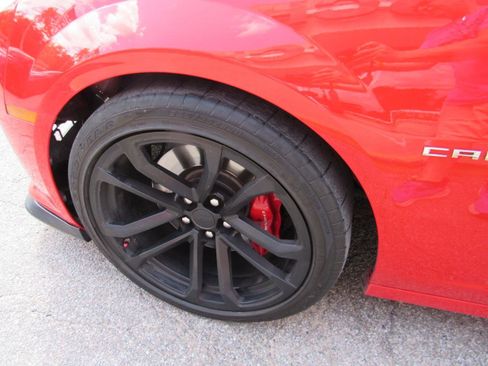 Used 2014 Chevrolet Camaro SS w/ SS Performance Package RWD image 12