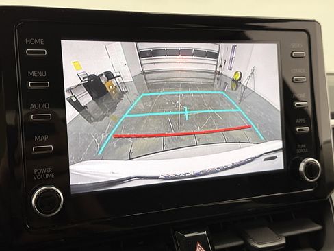 Used 2020 Toyota Corolla LE image 16