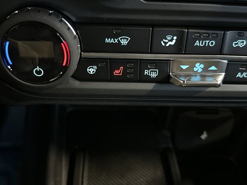 New 2026 Ford Bronco Badlands AWD/4WD image 7