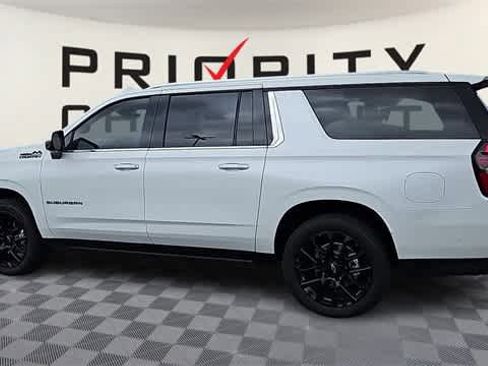 Certified 2024 Chevrolet Suburban High Country w/ Advanced Technology Package image 6