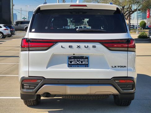 Used 2025 Lexus LX 700h Overtrail w/ Accessory Package (Z1) image 6