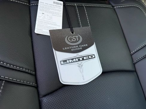 Used 2024 RAM 3500 Limited image 18