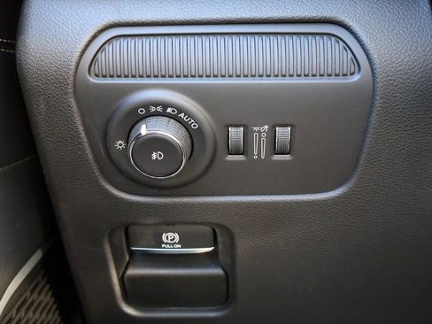 New 2025 Jeep Wagoneer L Series II AWD/4WD image 33