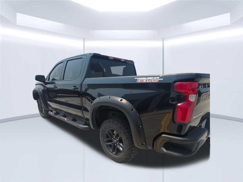 Used 2022 Chevrolet Silverado 1500 LT Trail Boss AWD/4WD image 5
