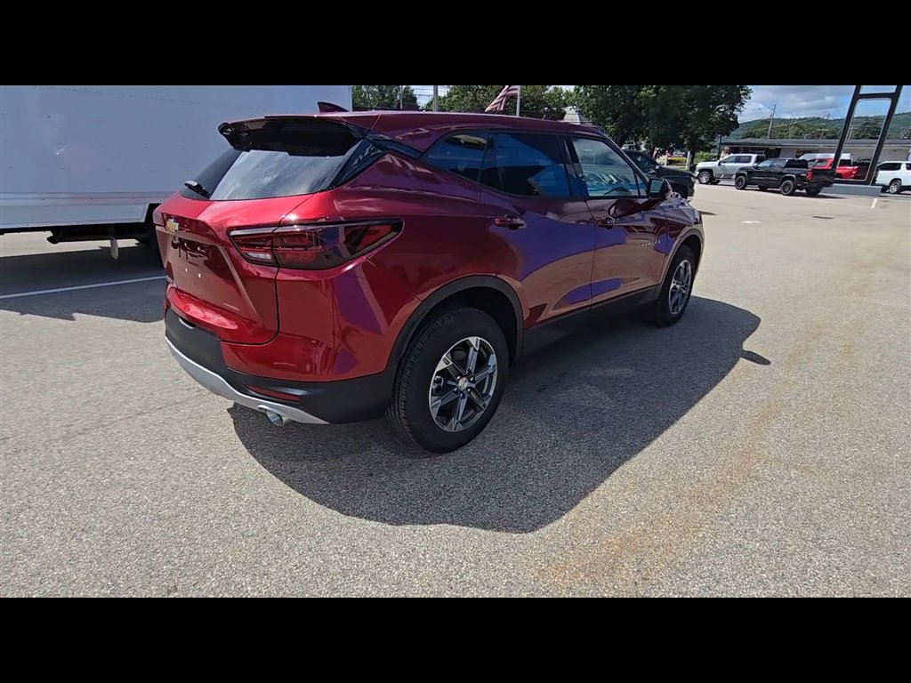 New 2026 Chevrolet Blazer LT AWD/4WD image 8