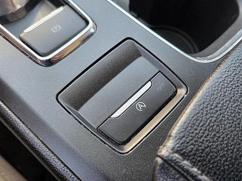 Used 2017 Ford Fusion SE image 35