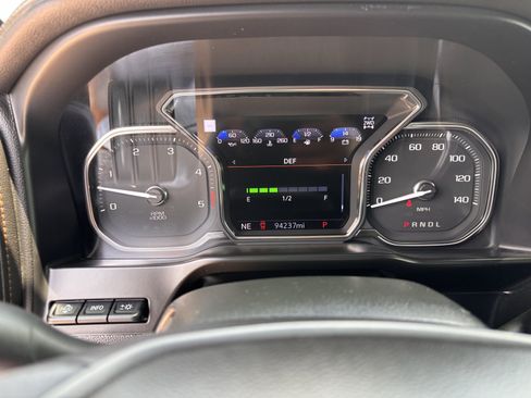 Used 2020 GMC Sierra 2500 AT4 w/ Technology Package AWD/4WD image 14