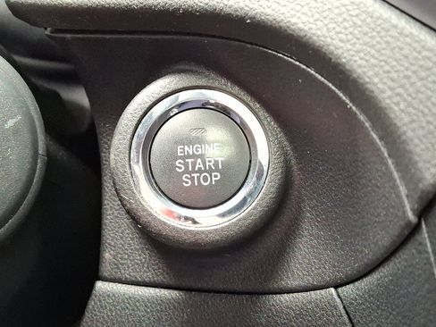 Certified 2022 Subaru Ascent Touring image 27