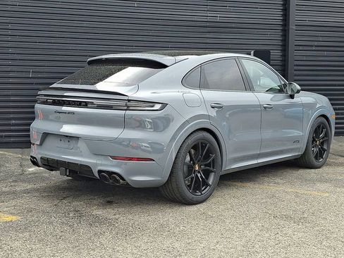 New 2026 Porsche Cayenne GTS AWD/4WD image 7