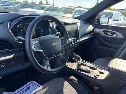 Certified 2023 Chevrolet Traverse LT FWD image 15