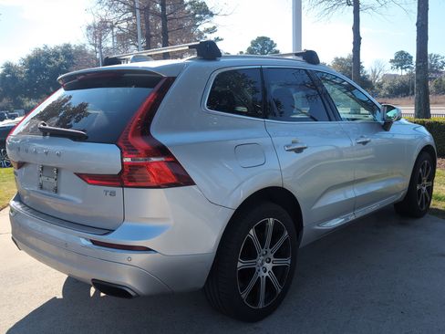 Used 2021 Volvo XC60 T5 Inscription w/ Protection Package image 10
