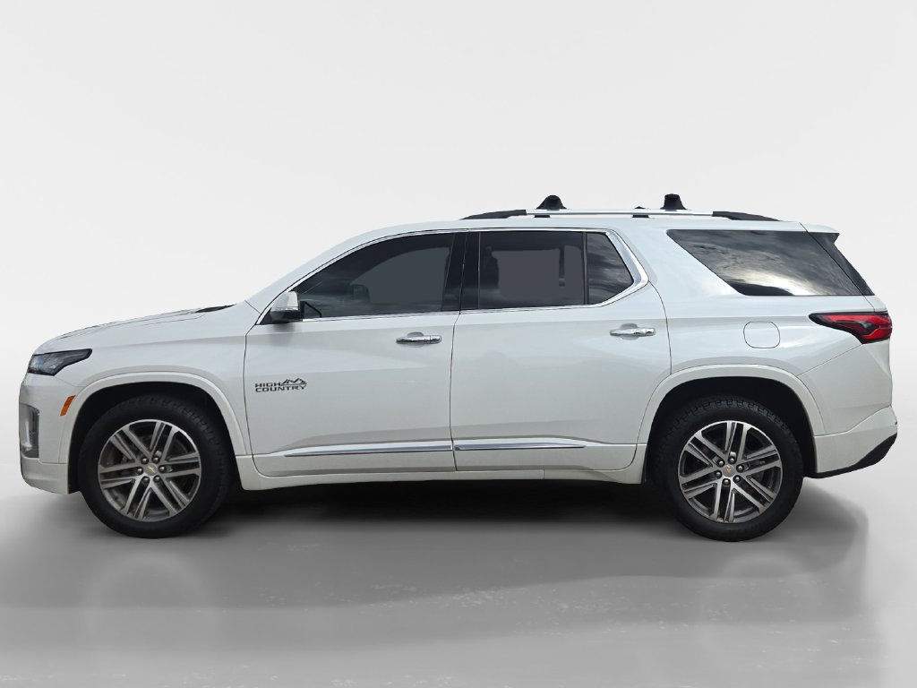 Used 2023 Chevrolet Traverse High Country w/ LPO, Floor Liner Package AWD/4WD image 2