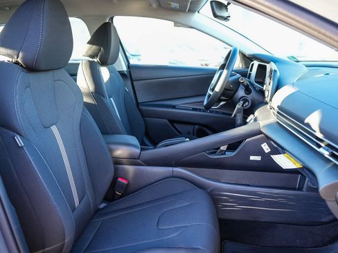 New 2026 Hyundai Elantra SE image 19