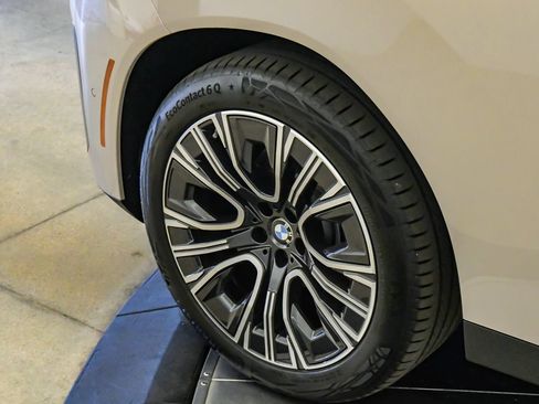 Used 2026 BMW X3 xDrive30i w/ Premium Package AWD/4WD image 10