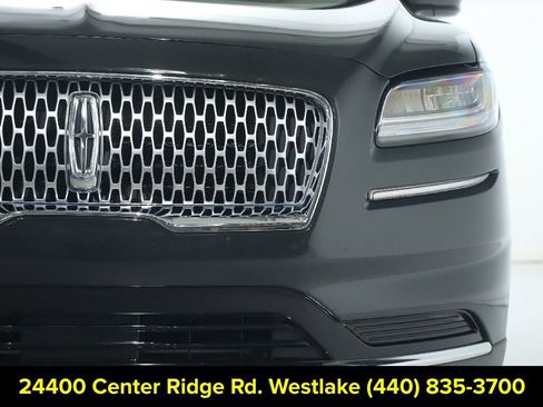 Used 2023 Lincoln Nautilus Reserve w/ Cargo Utility Package AWD/4WD image 8