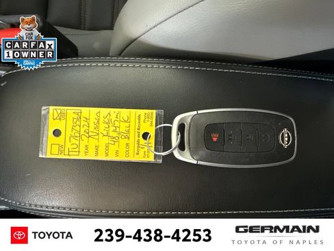 Used 2024 Nissan Kicks SR w/ SR Premium Package FWD image 23