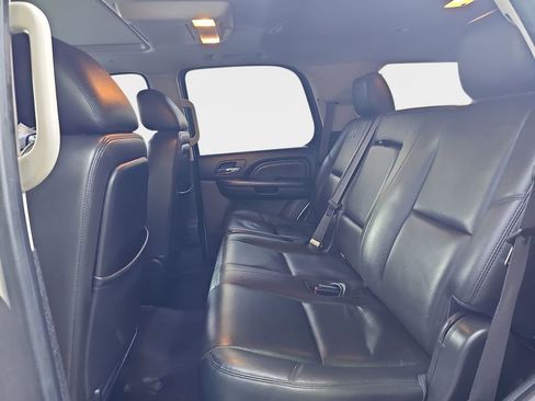 Used 2013 GMC Yukon Denali AWD/4WD image 18