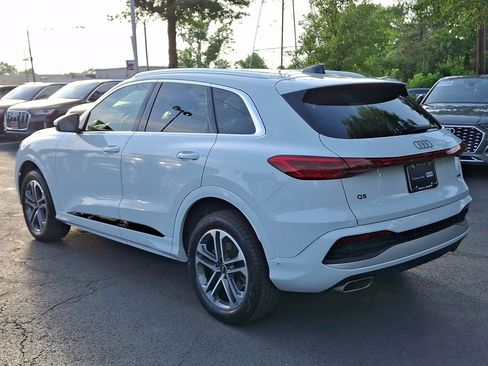 Used 2025 Audi Q5 Premium Plus w/ Premium Plus AWD/4WD image 11