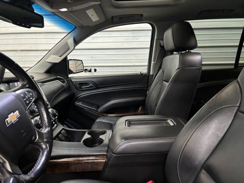 Used 2018 Chevrolet Tahoe LT w/ Luxury Package AWD/4WD image 21
