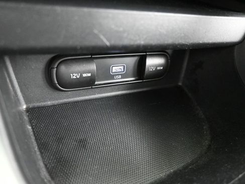 Used 2022 Kia Seltos LX image 33