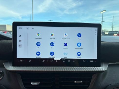 Used 2025 Ford Explorer ST image 17