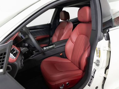 Used 2023 Maserati Ghibli GT RWD image 5
