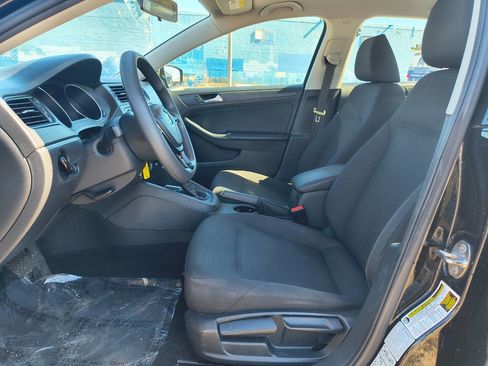 Used 2015 Volkswagen Jetta S image 10