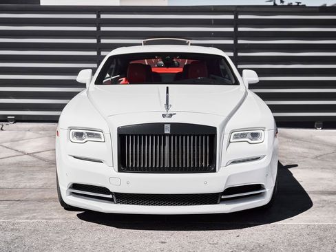 Used 2020 Rolls-Royce Wraith RWD image 14