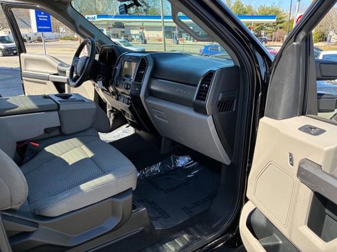 Used 2021 Ford F250 XLT w/ XLT Value Package image 11