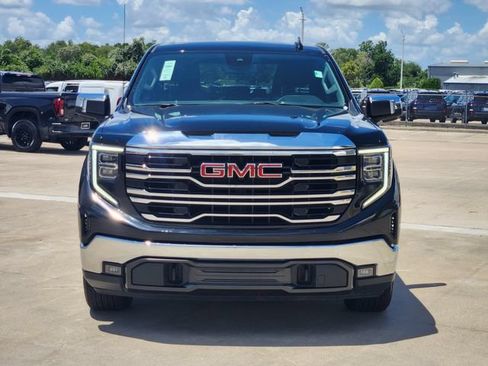 Used 2025 GMC Sierra 1500 SLT RWD image 2