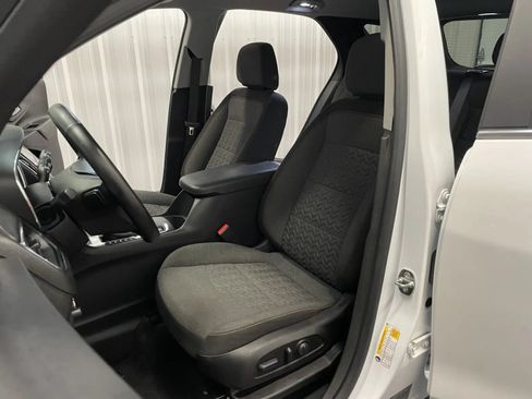 Used 2023 Chevrolet Equinox LT AWD/4WD image 32
