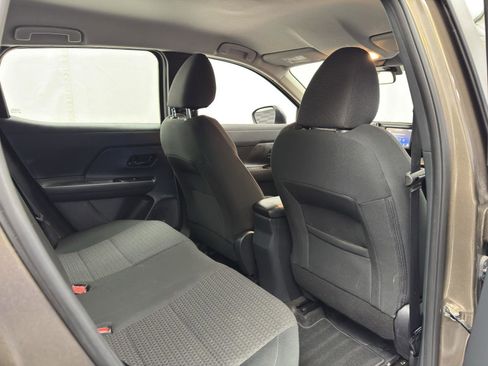 Used 2025 Nissan Kicks S image 39