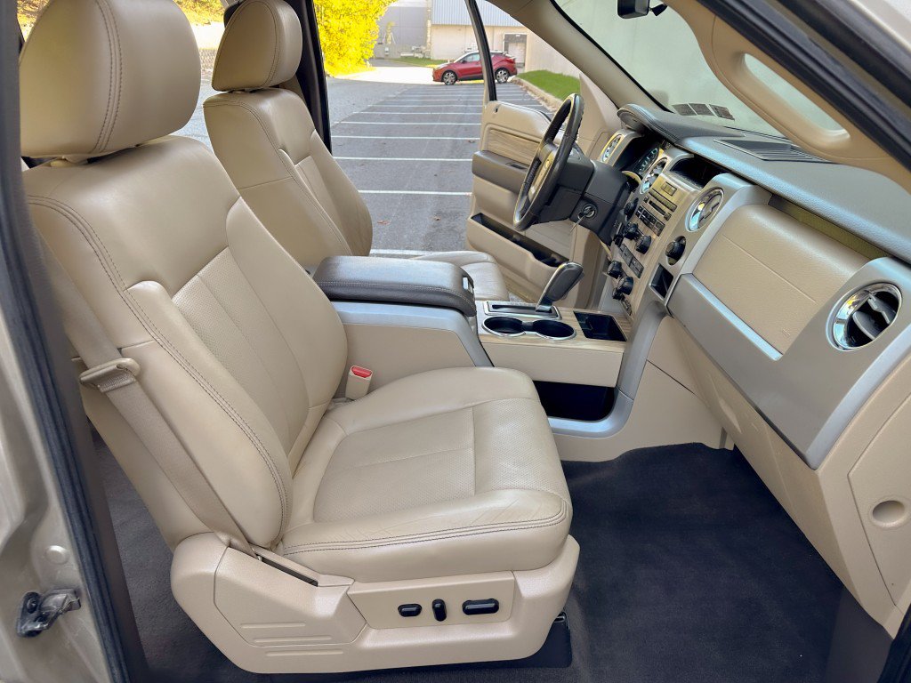Used 2011 Ford F150 Lariat w/ Lariat Plus Pkg AWD/4WD image 26