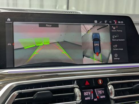 Used 2021 BMW X7 M50i image 17