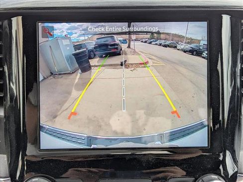 Used 2024 RAM 1500 Laramie AWD/4WD image 12