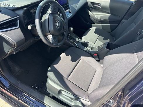 Used 2025 Toyota Corolla LE image 8