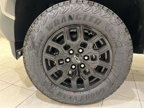 New 2026 Chevrolet Colorado Trail Boss AWD/4WD image 30