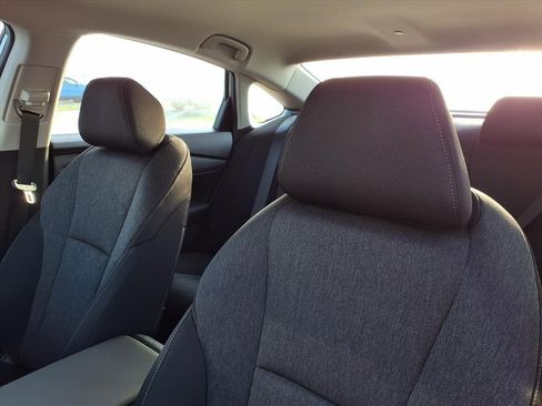 Certified 2025 Honda Accord LX image 17