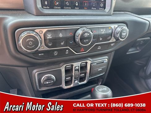 Used 2023 Jeep Wrangler Unlimited Sport AWD/4WD image 20
