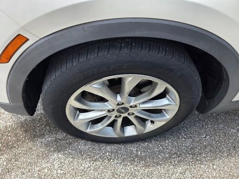 Used 2015 Lincoln MKC FWD w/ Equipment Group 101A Select image 4