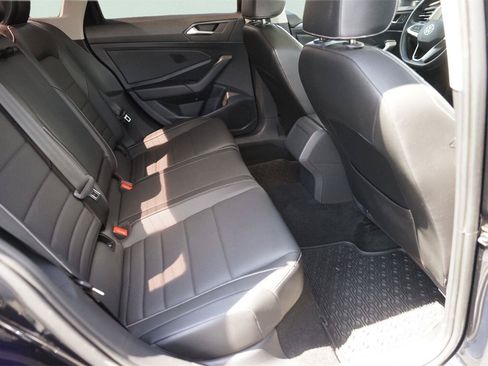 Used 2022 Volkswagen Jetta SE FWD image 16