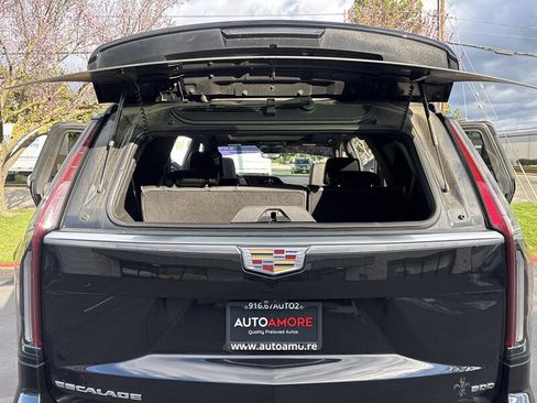 Used 2021 Cadillac Escalade Premium Luxury w/ LPO, Illumination Package image 33