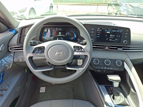 New 2026 Hyundai Elantra SE w/ Cargo Package FWD image 8