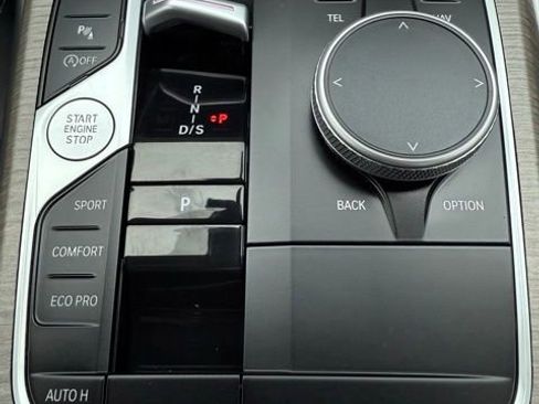 Used 2025 BMW 330i xDrive Sedan w/ M Sport Package image 27