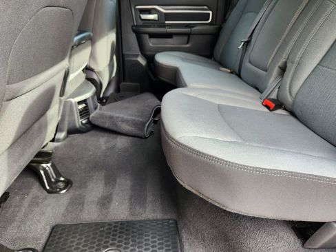 Used 2024 RAM 2500 Big Horn w/ Bed Utility Group image 9